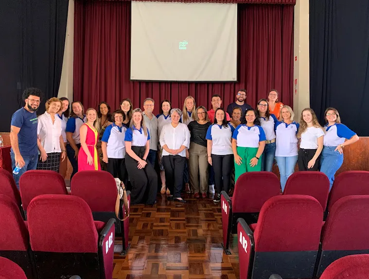 Professores do Colégio ESI São Carlos participam do Dia ANEC 2024