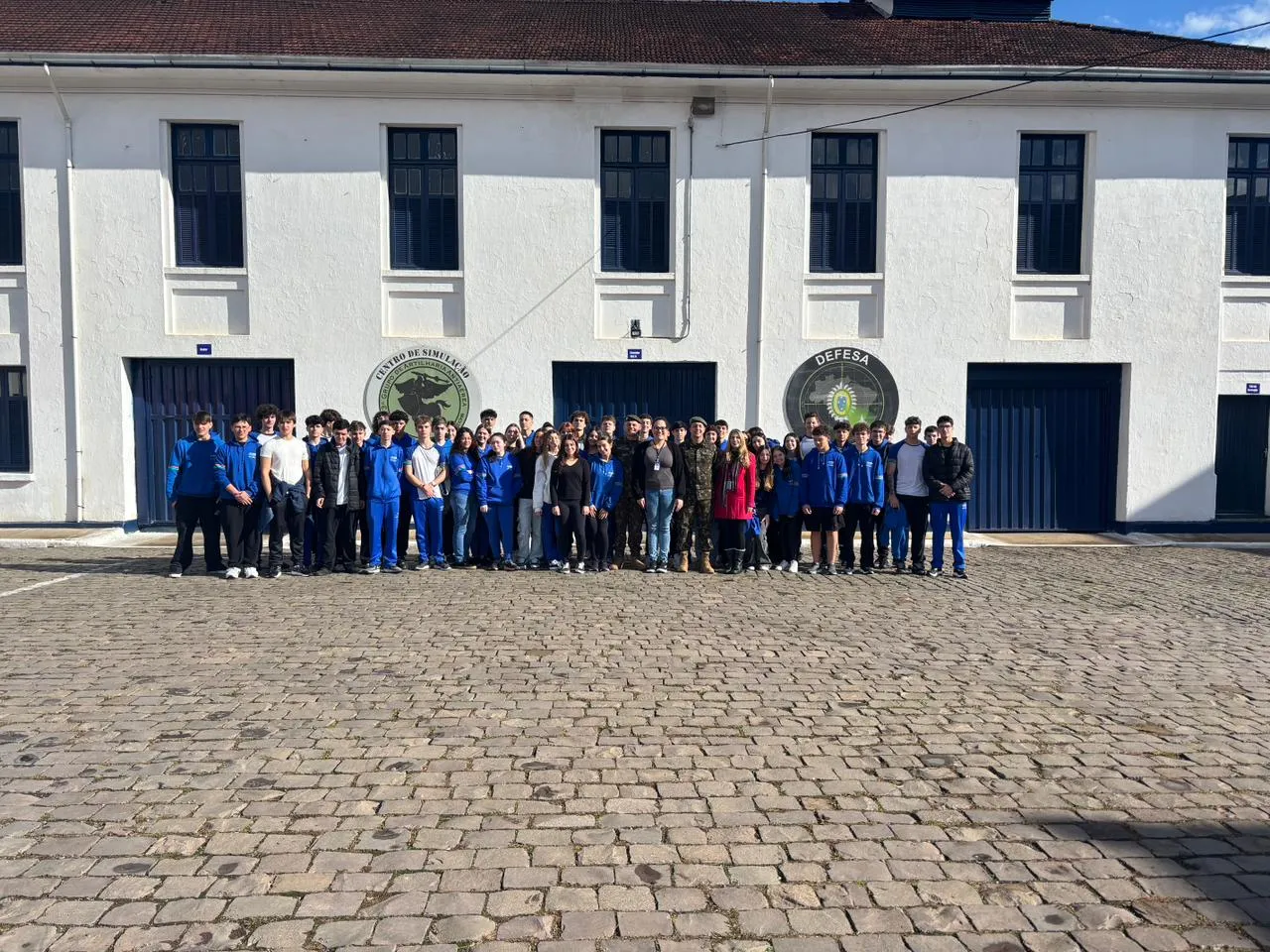 Ensino Médio visita o 3º Grupo de Artilharia Antiaérea e vivencia tecnologia de ponta em Caxias do Sul