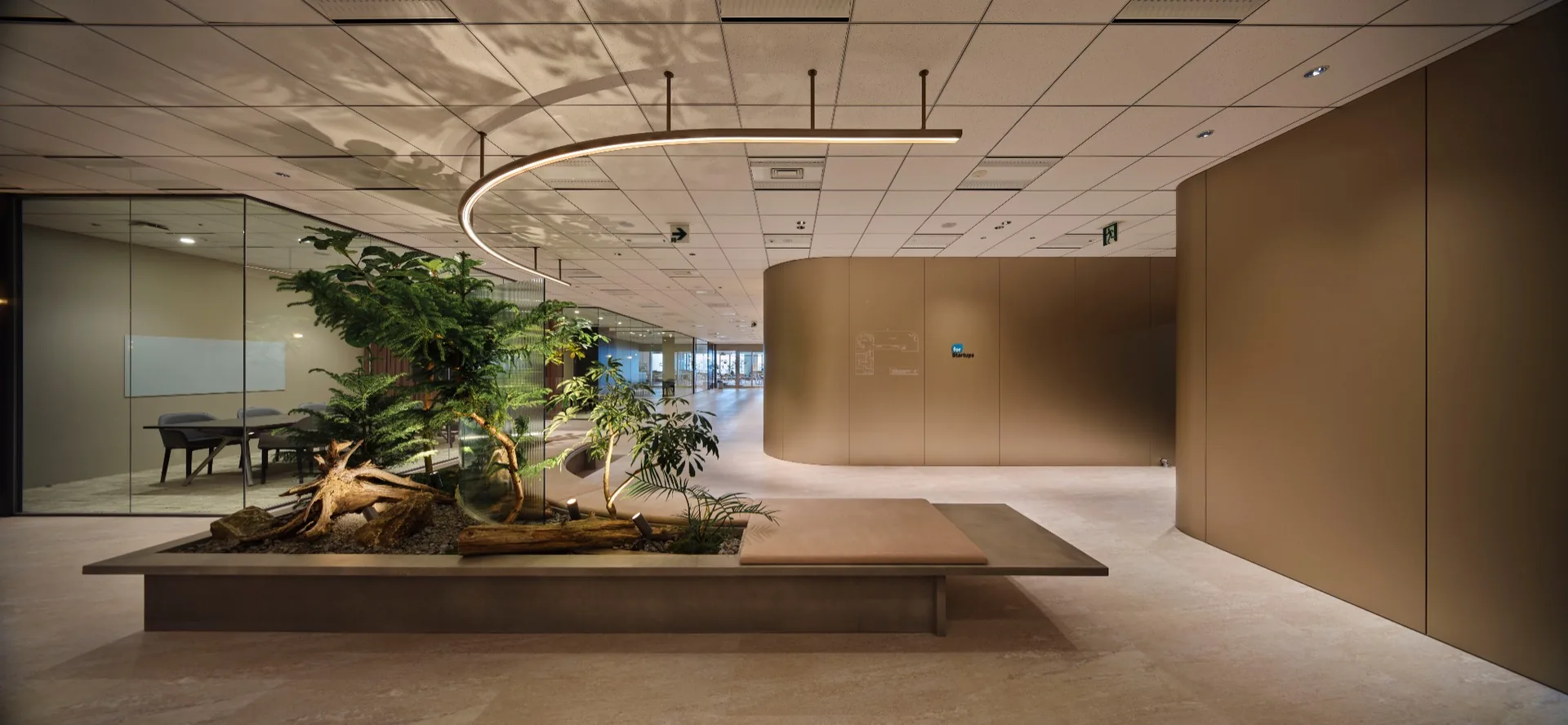 フォースタートアップスのオフィスエントランス