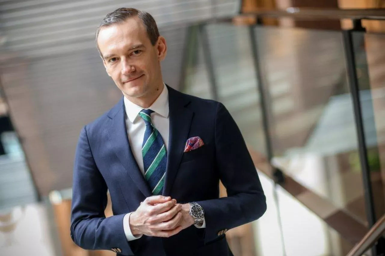 Łukasz Szczepański, prezes Merlin Group: Nie będziemy ...