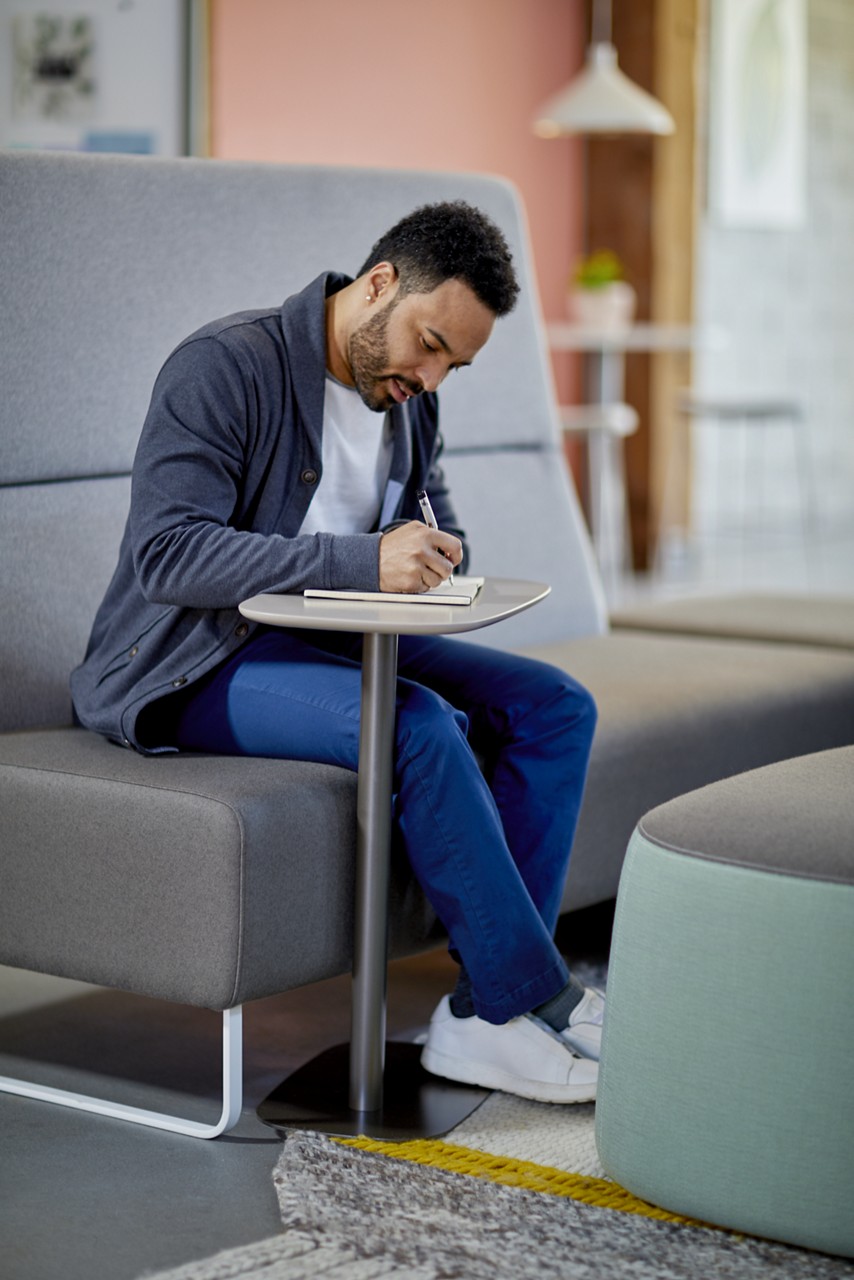 Pip Laptop Table