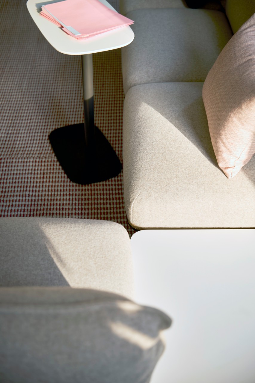 Pip Laptop Table
