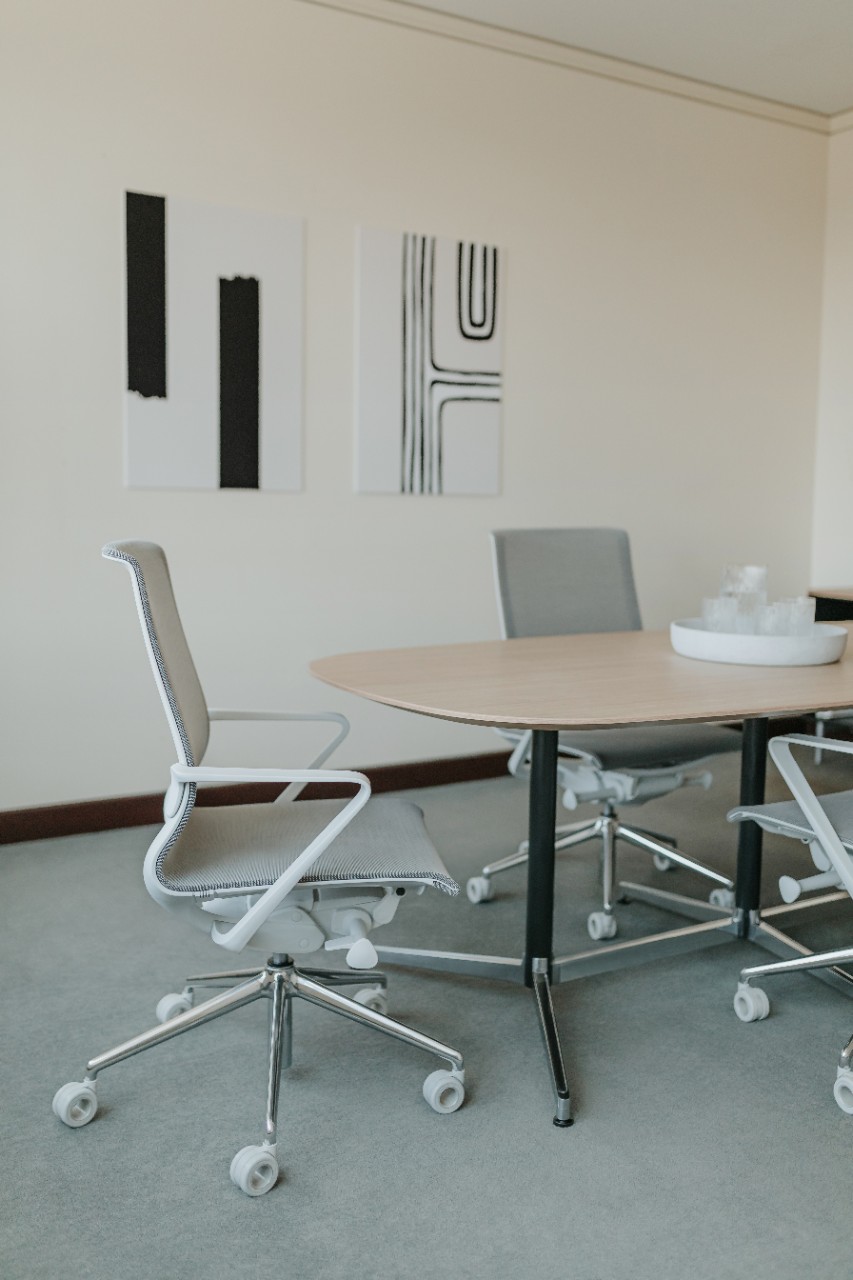 Jive Collaborative Table