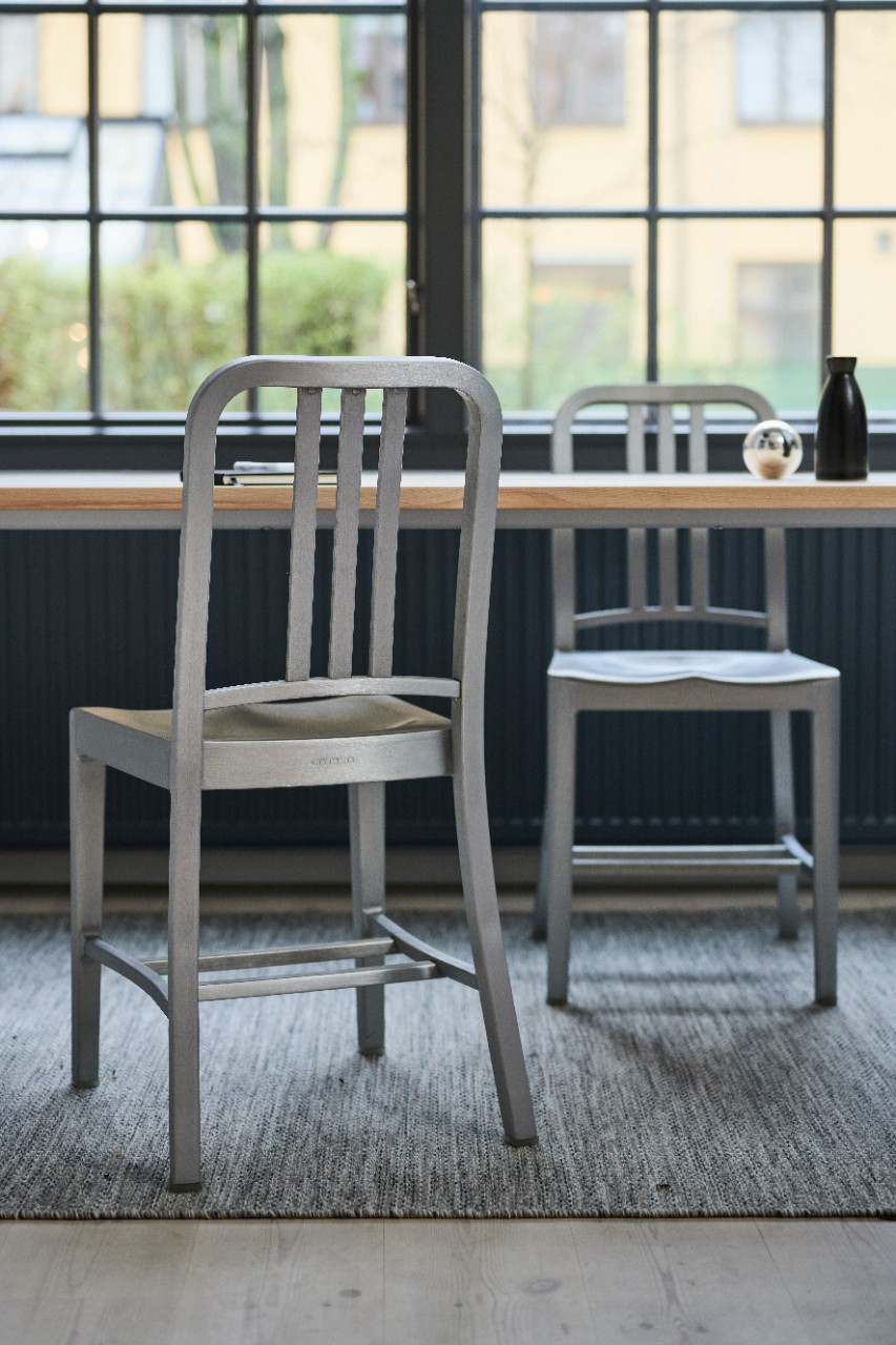 1006 Navy Side Chair