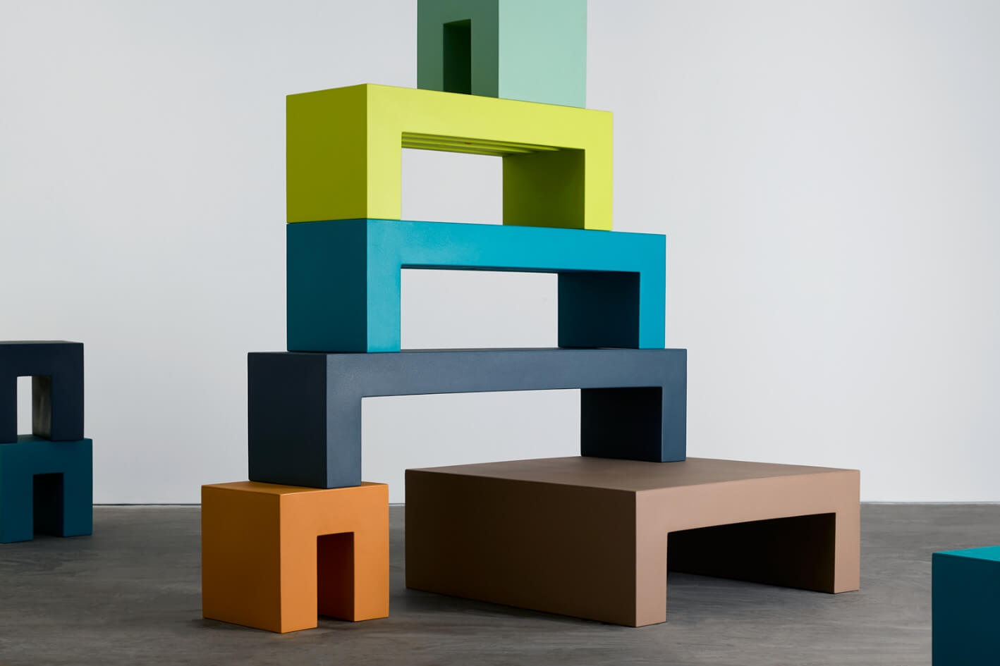 Vignelli Occasional Table
