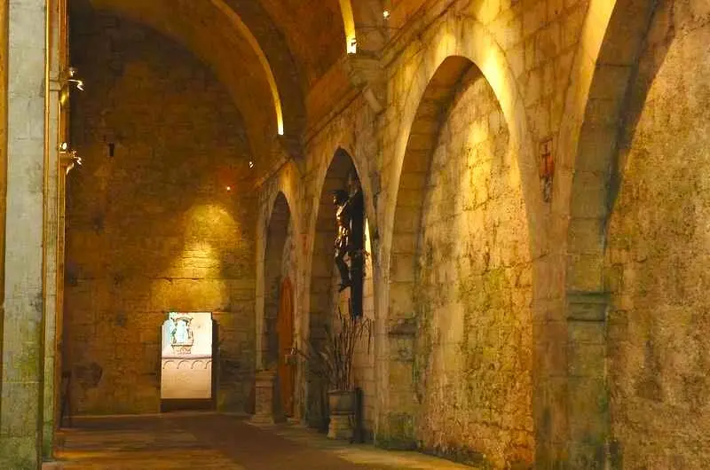 Abbaye de Léoncel - Maison Saint-Hugues