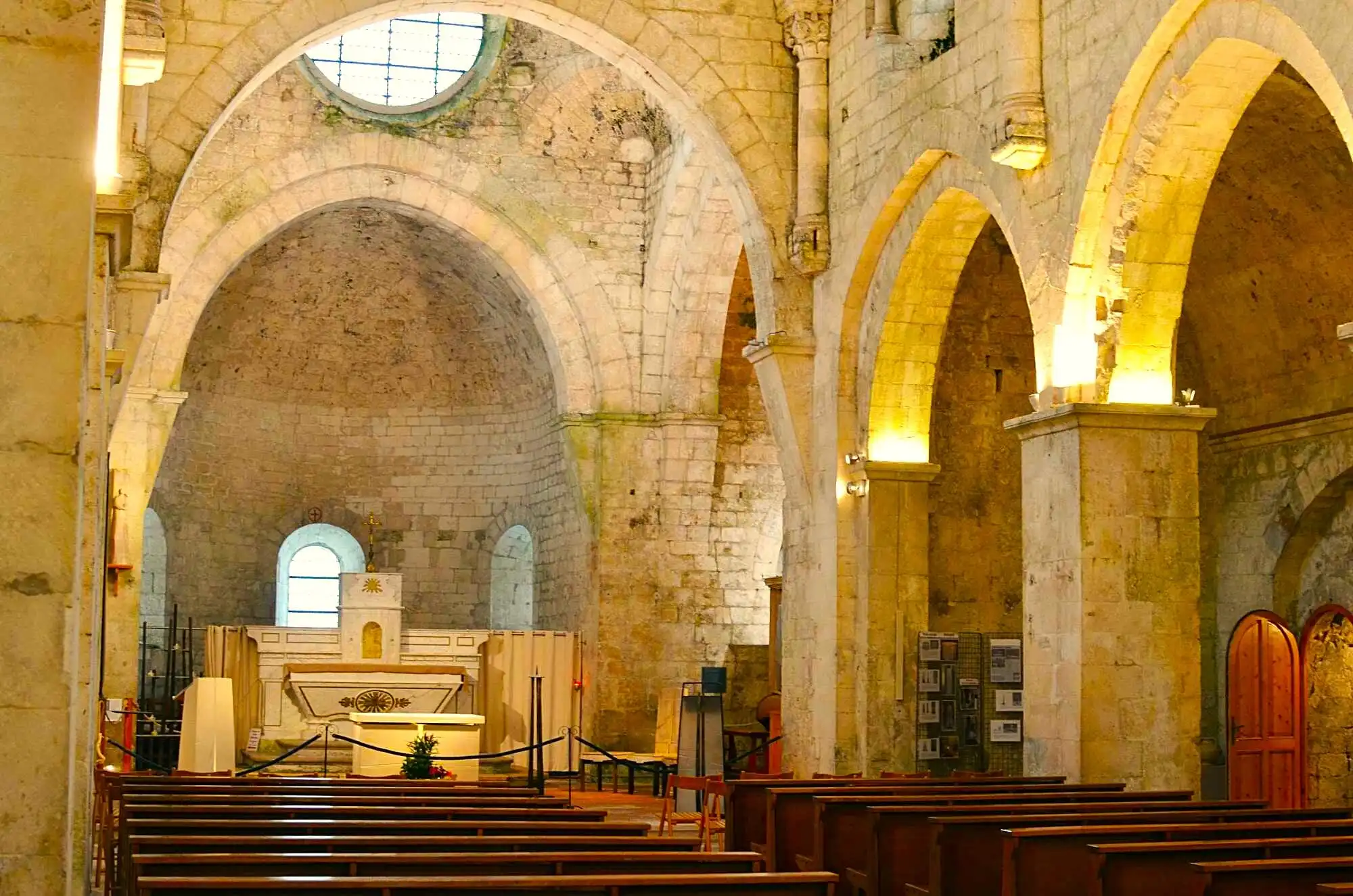 Abbaye de Léoncel - Maison Saint-Hugues