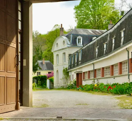 Prieuré La Paix Notre-Dame à Flée