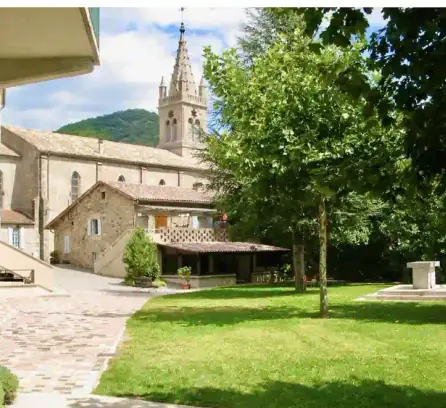 Famille Missionnaire de Notre-Dame - Saint-Pierre-de-Colombier