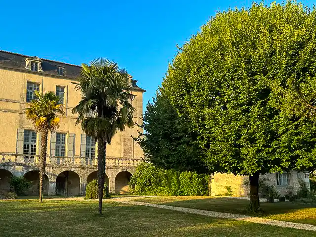 Abbaye de Bassac