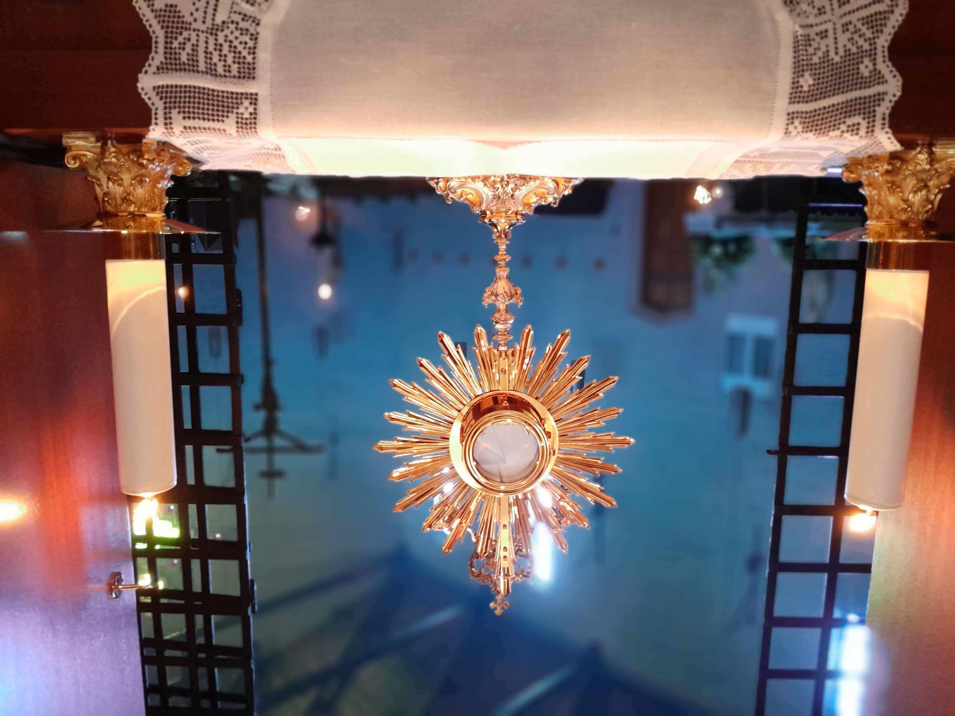 Adorazione Eucaristica