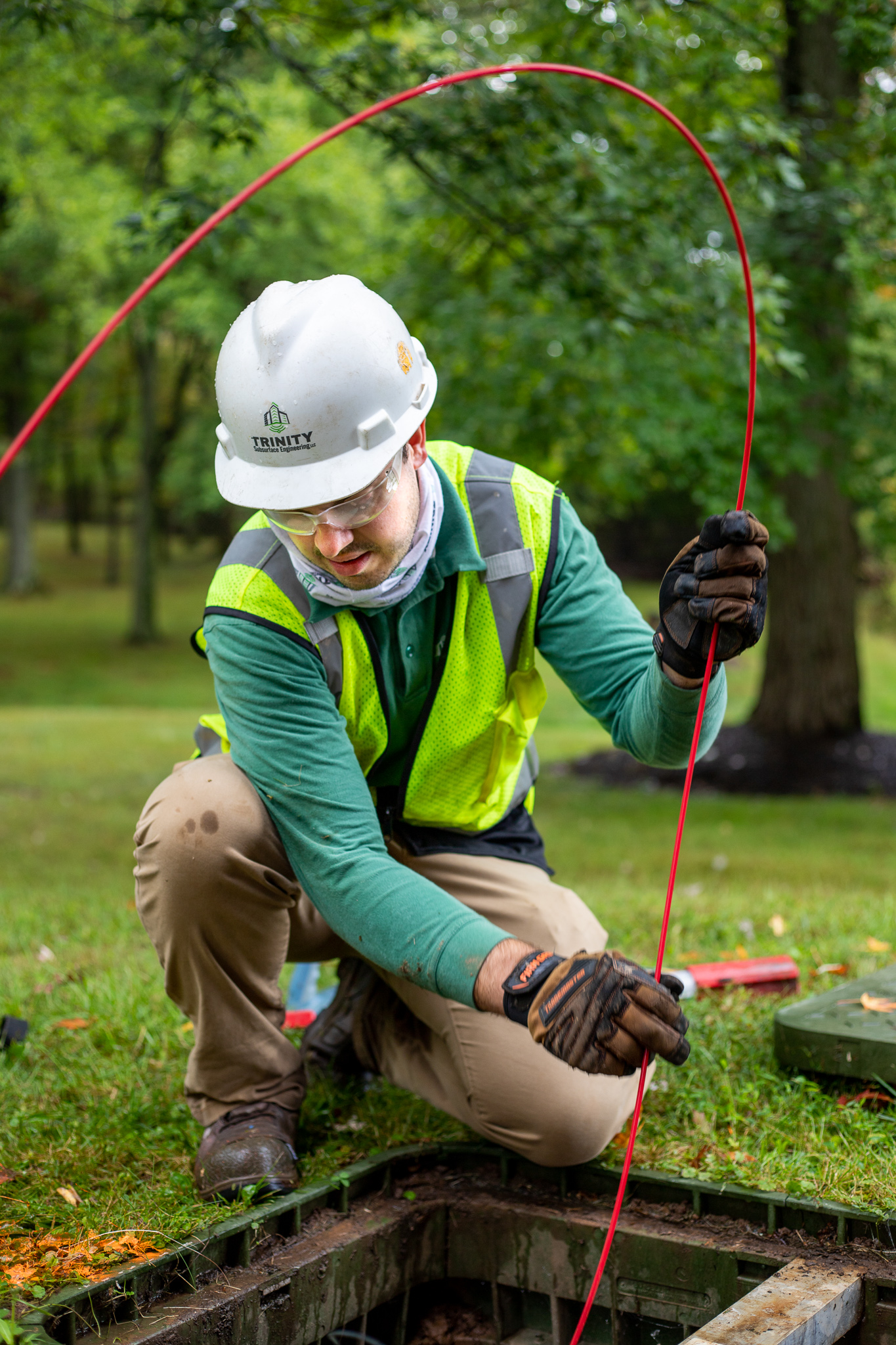 duct ridder to locate nonmetallic utility lines