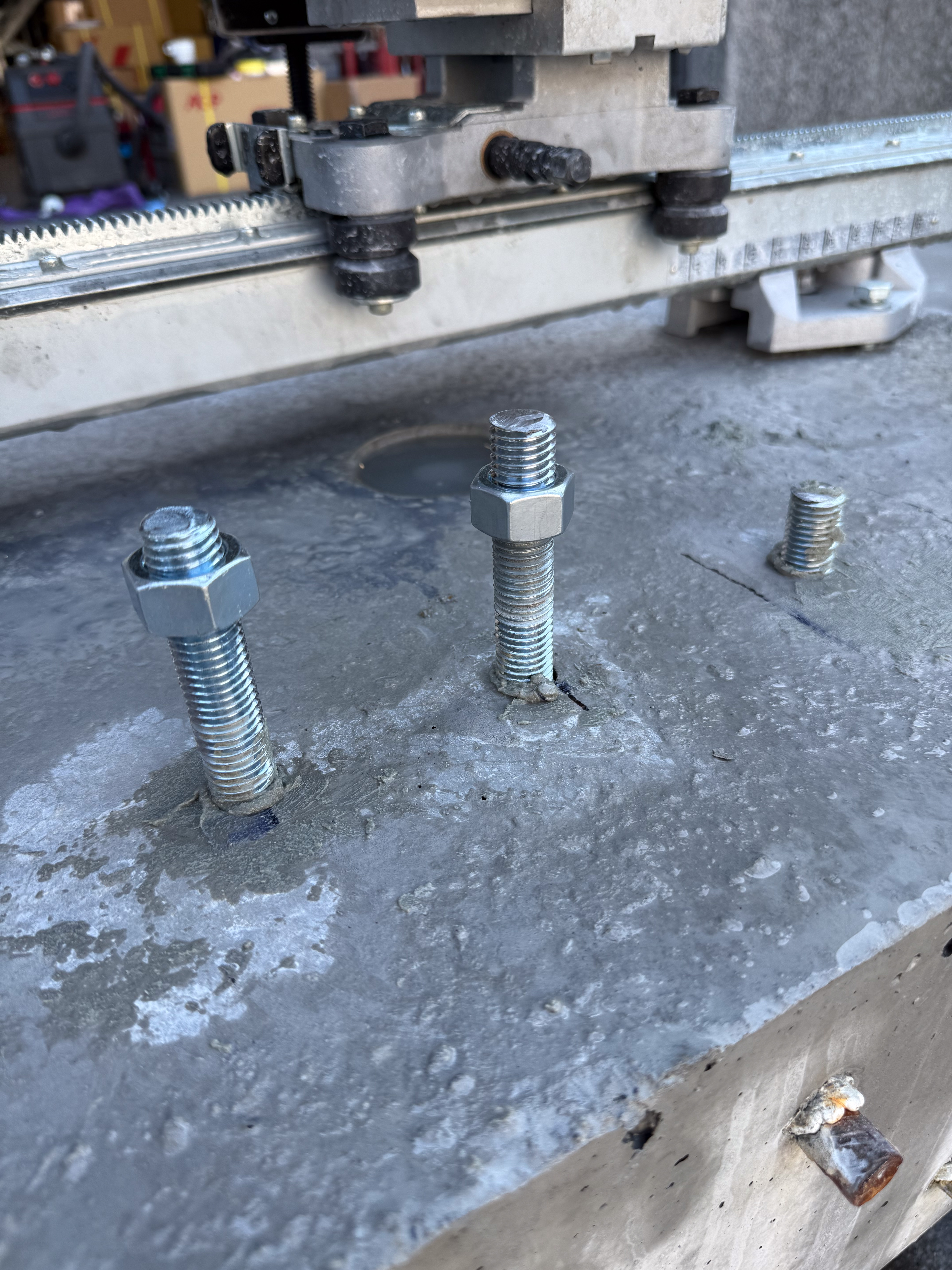 Chemical anchor bolts in drilled reinforced concrete