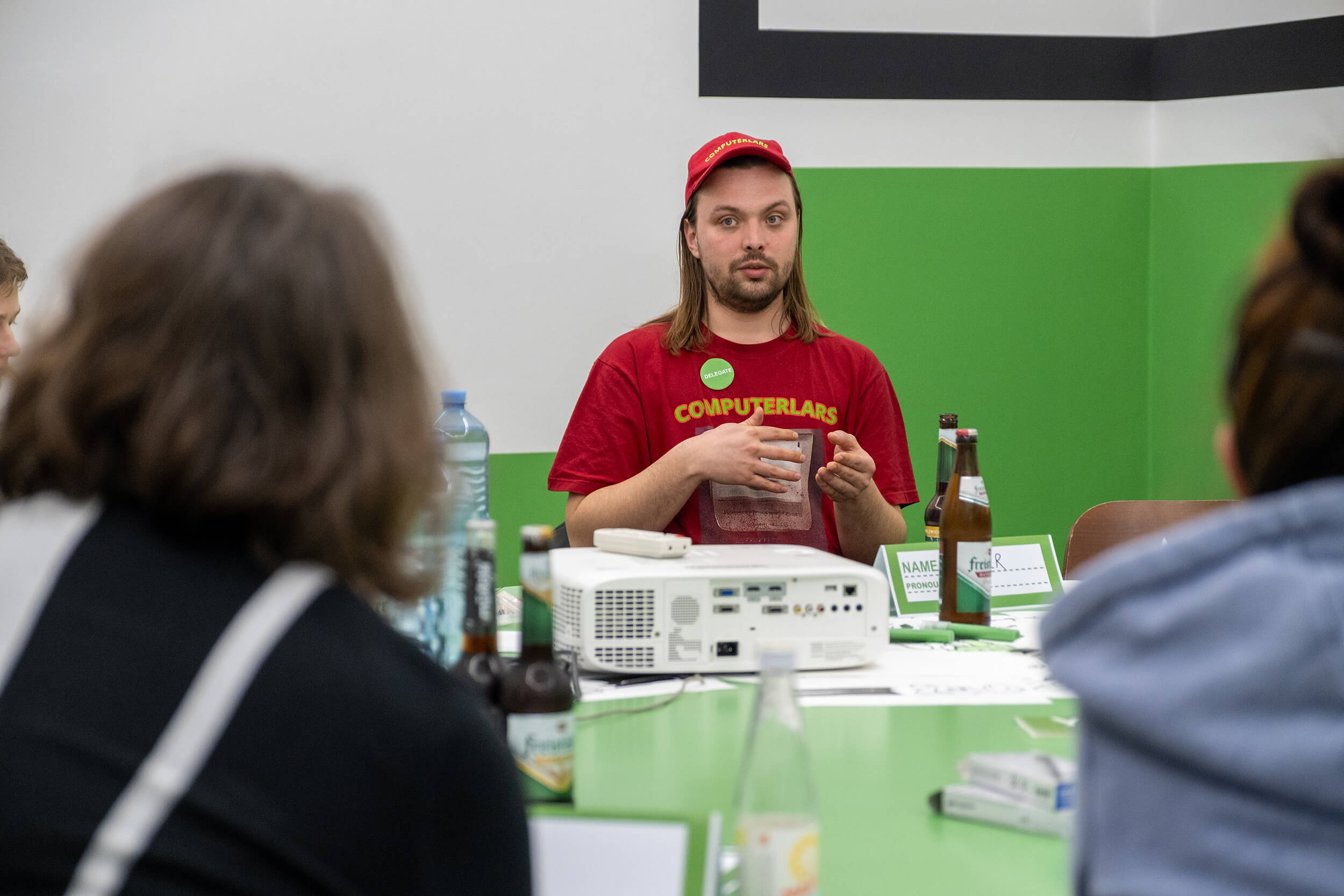 KI-DIPFEL GIPFELTREFFENComputer Lars, Leander Gussmann, Kunstraum Memphis, Kunst, Linz