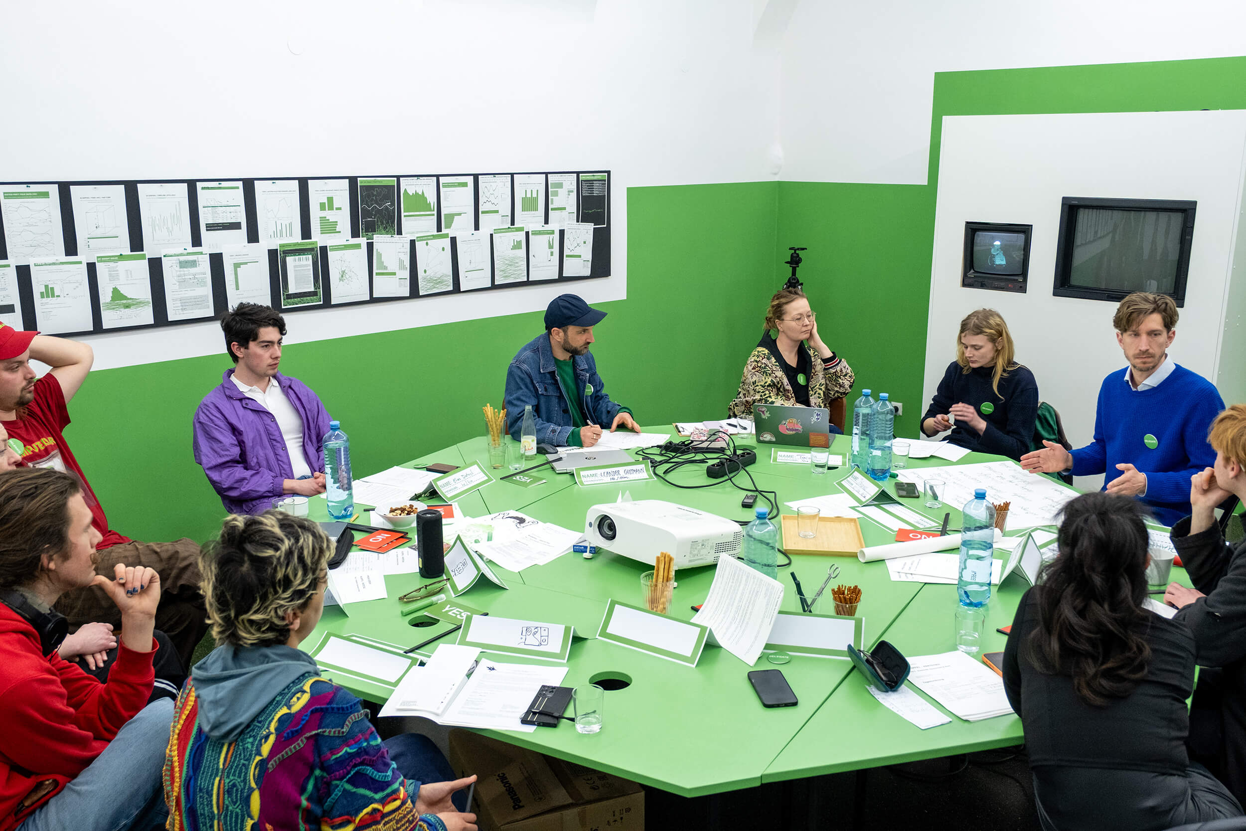 KI-DIPFEL GIPFELTREFFENComputer Lars, Leander Gussmann, Kunstraum Memphis, Kunst, Linz