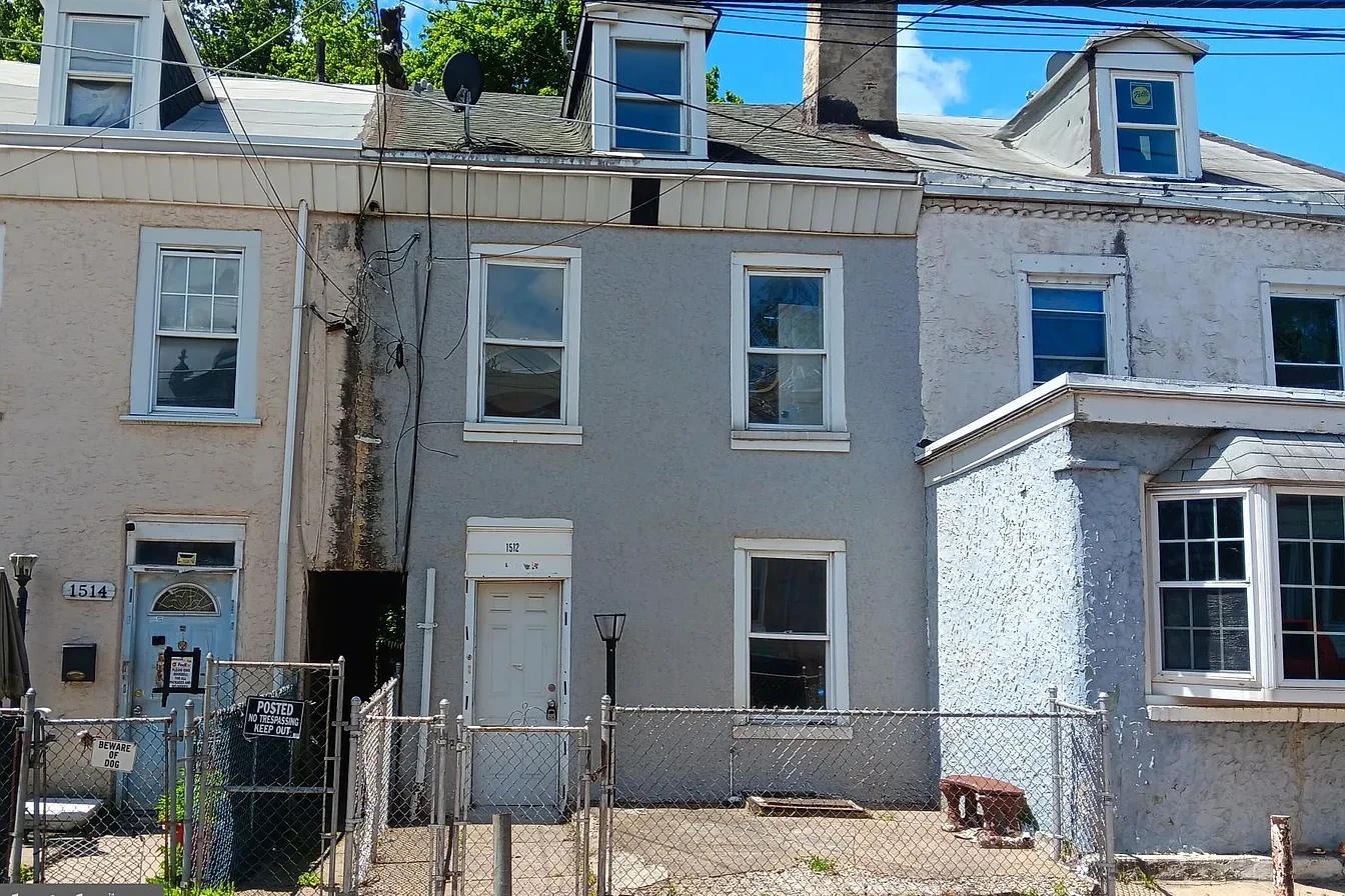 1512-adams-avenue