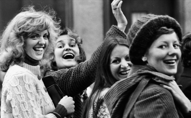 Ein Tag ohne Frauen (2024) | Film, Trailer, Kritik