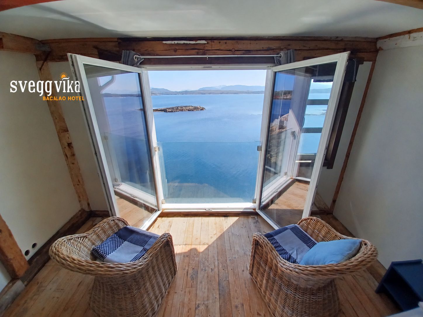 Accommodation near the Atlantic Road – stay by the sea on Averøy