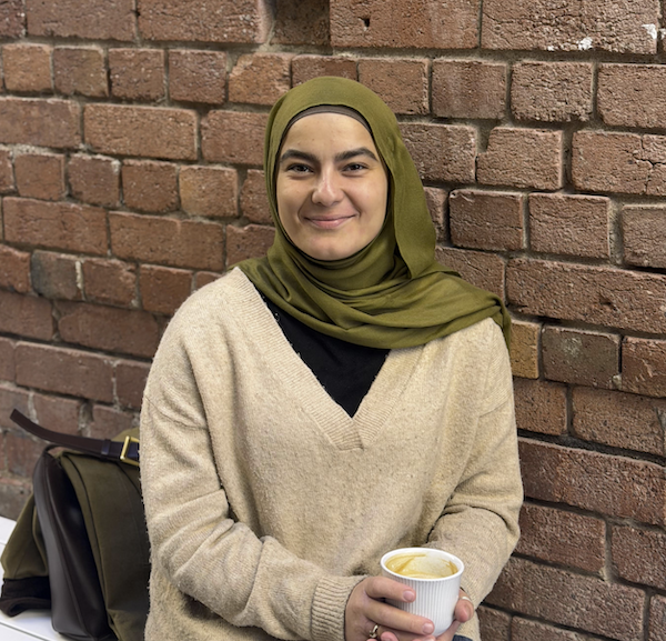 Suzan is a warm and dedicated Registered Psychologist who is passionate about supporting children and adolescents to thrive. She holds a Bachelor of Psychology (Honours) from Western Sydney University and has developed her clinical skills across a range of settings, including schools and NDIS-funded environments.