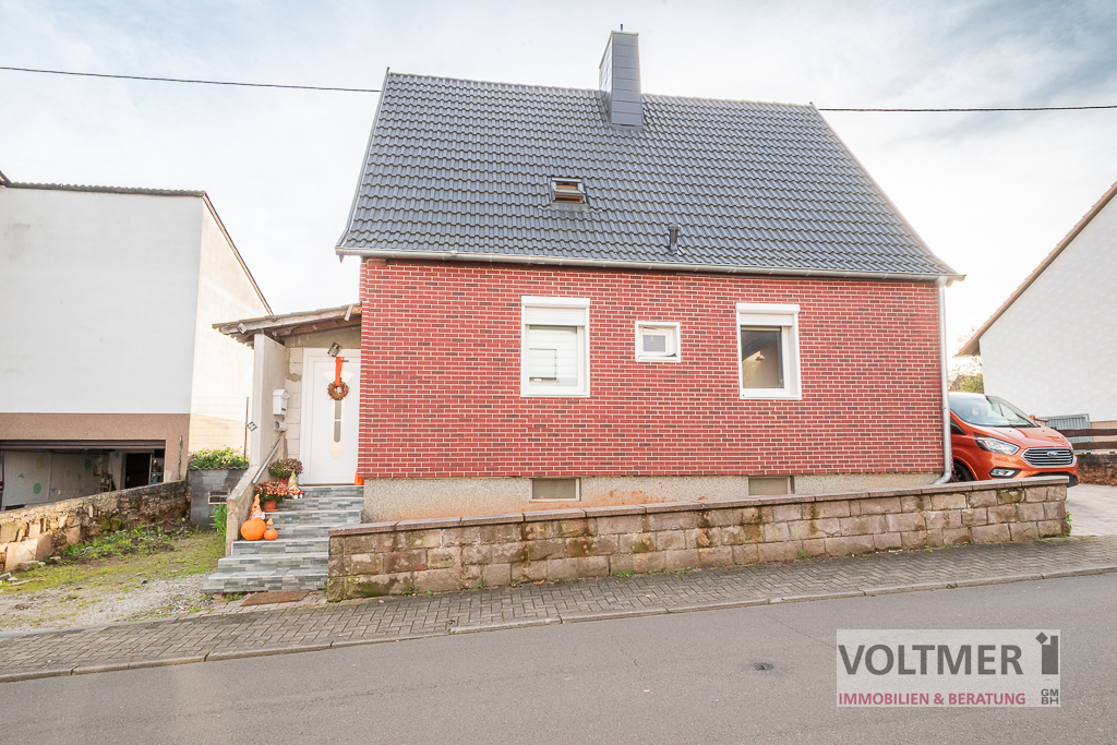 RÜCKZUGSORT - freistehendes Einfamilienhaus mit Garage und Garten in Neunkirchen-Furpach!