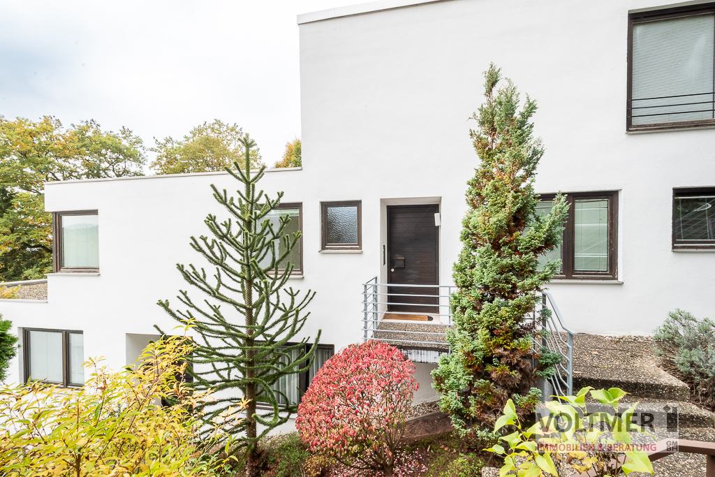 RESERVIERT - gepflegte Eigentumswohnung mit großzügiger Dachterrasse und Garage in Homburg!