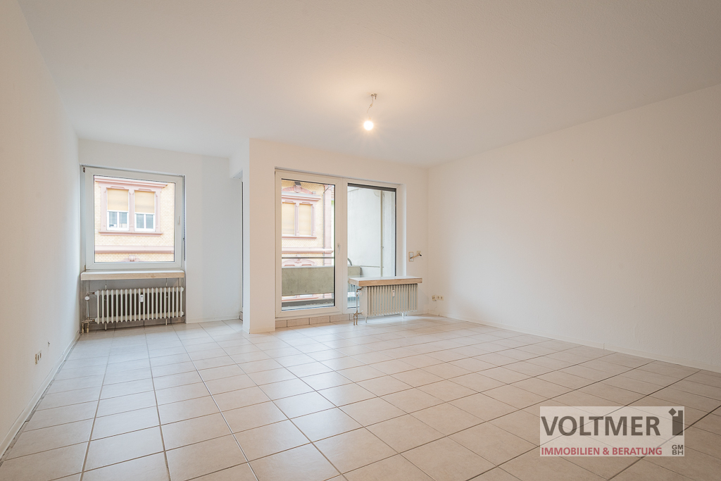 ZENTRUMSGLÜCK - Eigentumswohnung mit Loggia und Tiefgaragenstellplatz in Homburg!