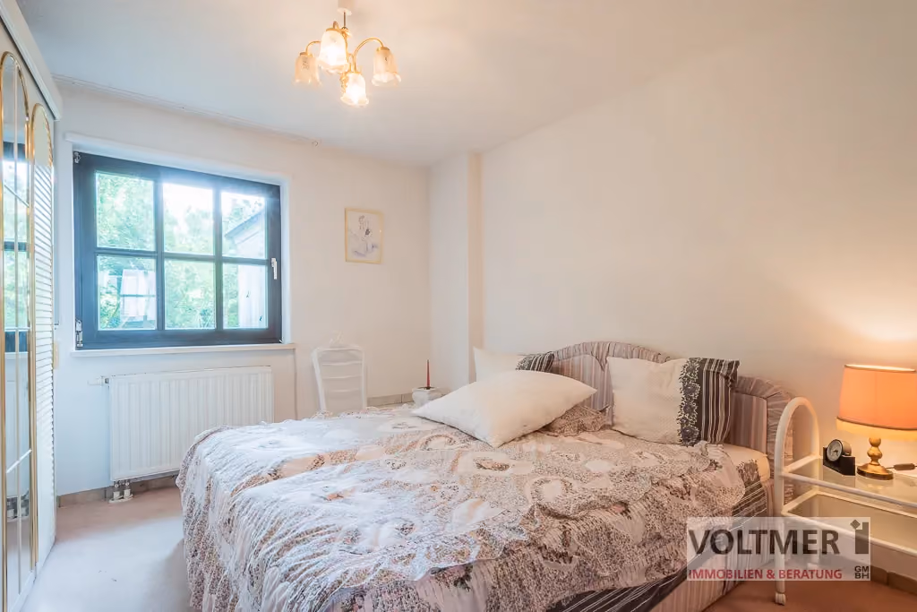 EG li Schlafzimmer