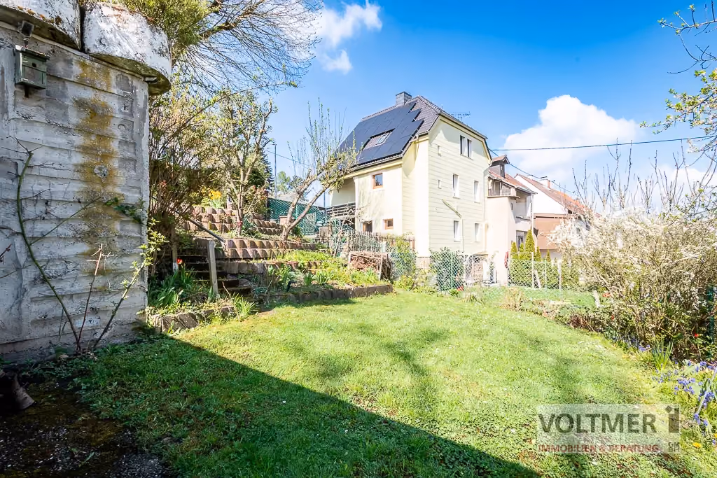Garten unterhalb Terrasse