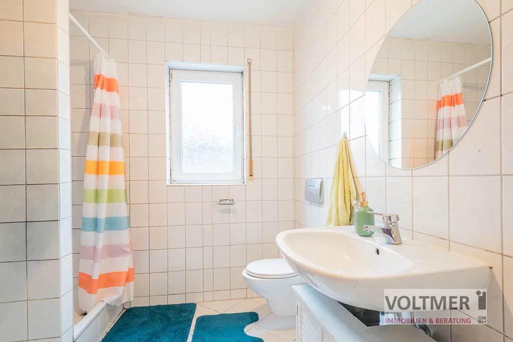 UG links Badezimmer