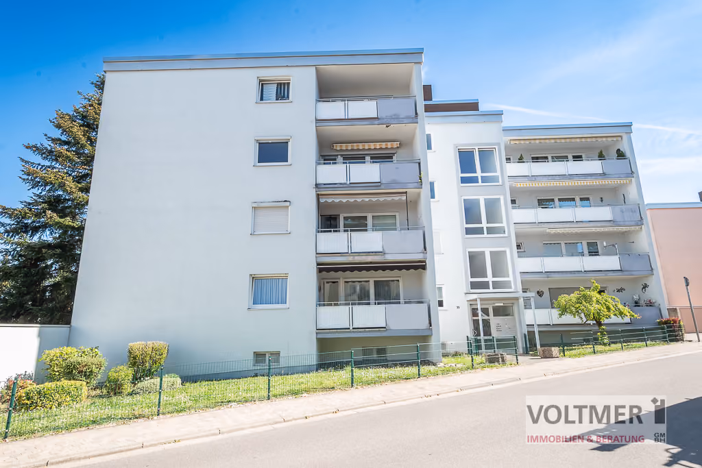 GESTALTUNGSPOTENZIAL - renovierungsbedüftige Teileigentumseinheit mit Garage in Dudweiler!