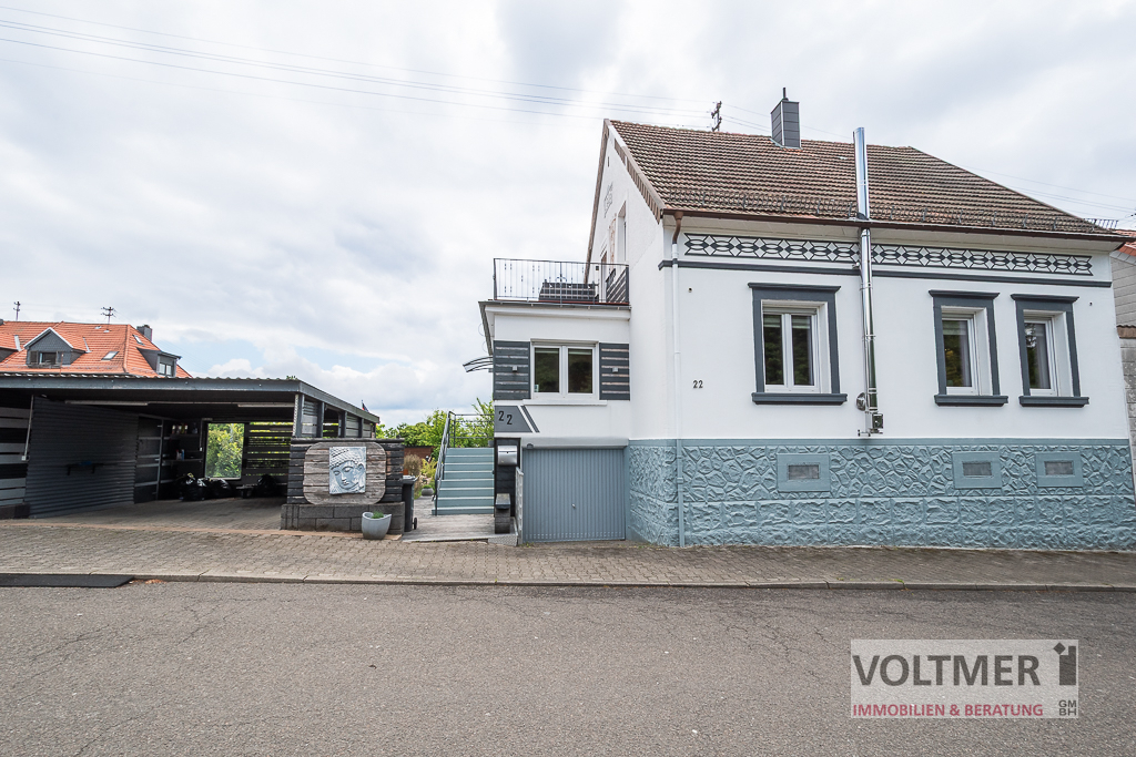 ENTSPANNUNG - Einfamilienhaus mit zwei Garagen und schönem Garten in Frankenholz!