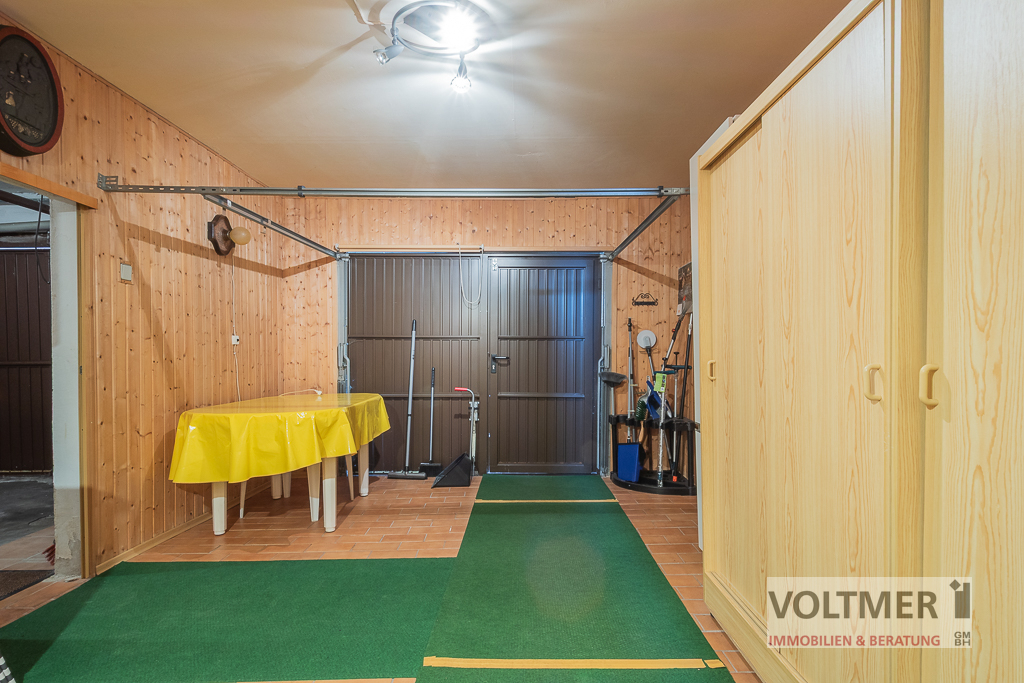 KG 1. Garage