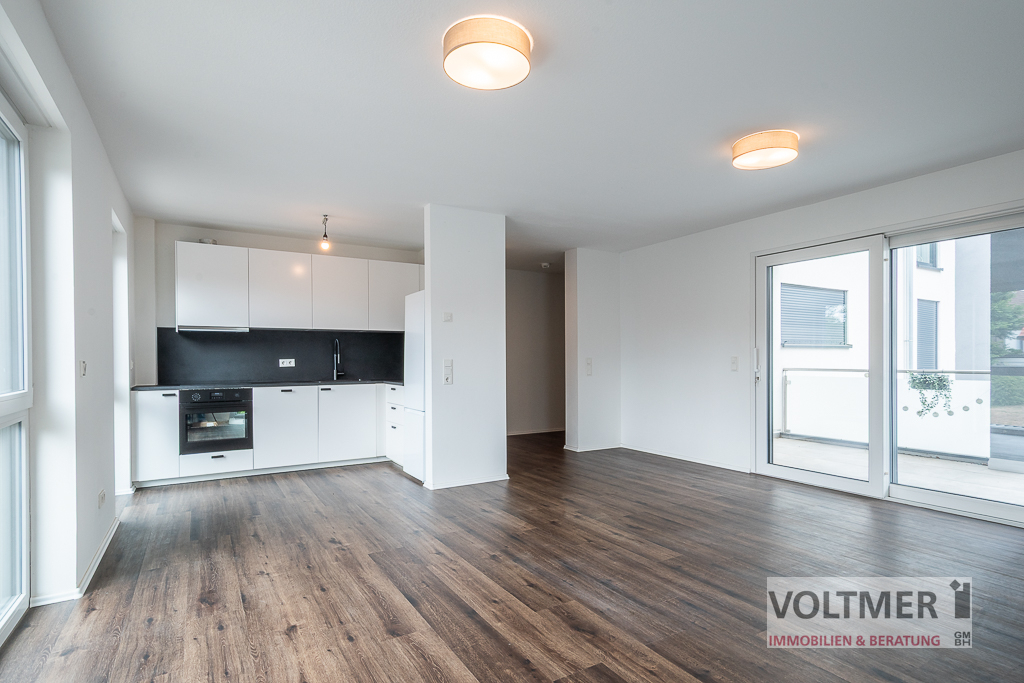 LIVE YOUR DREAM - lichtdurchflutete Etagenwohnung mit Balkon, Küche und Garage in Wiebelskirchen!