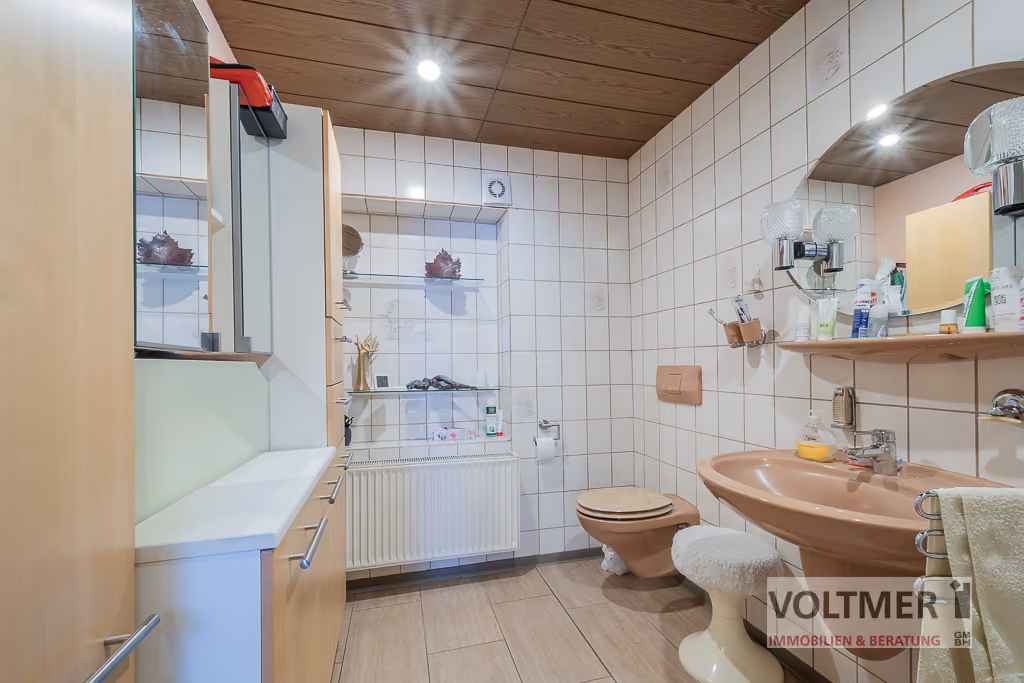 (1. WE) OG Badezimmer