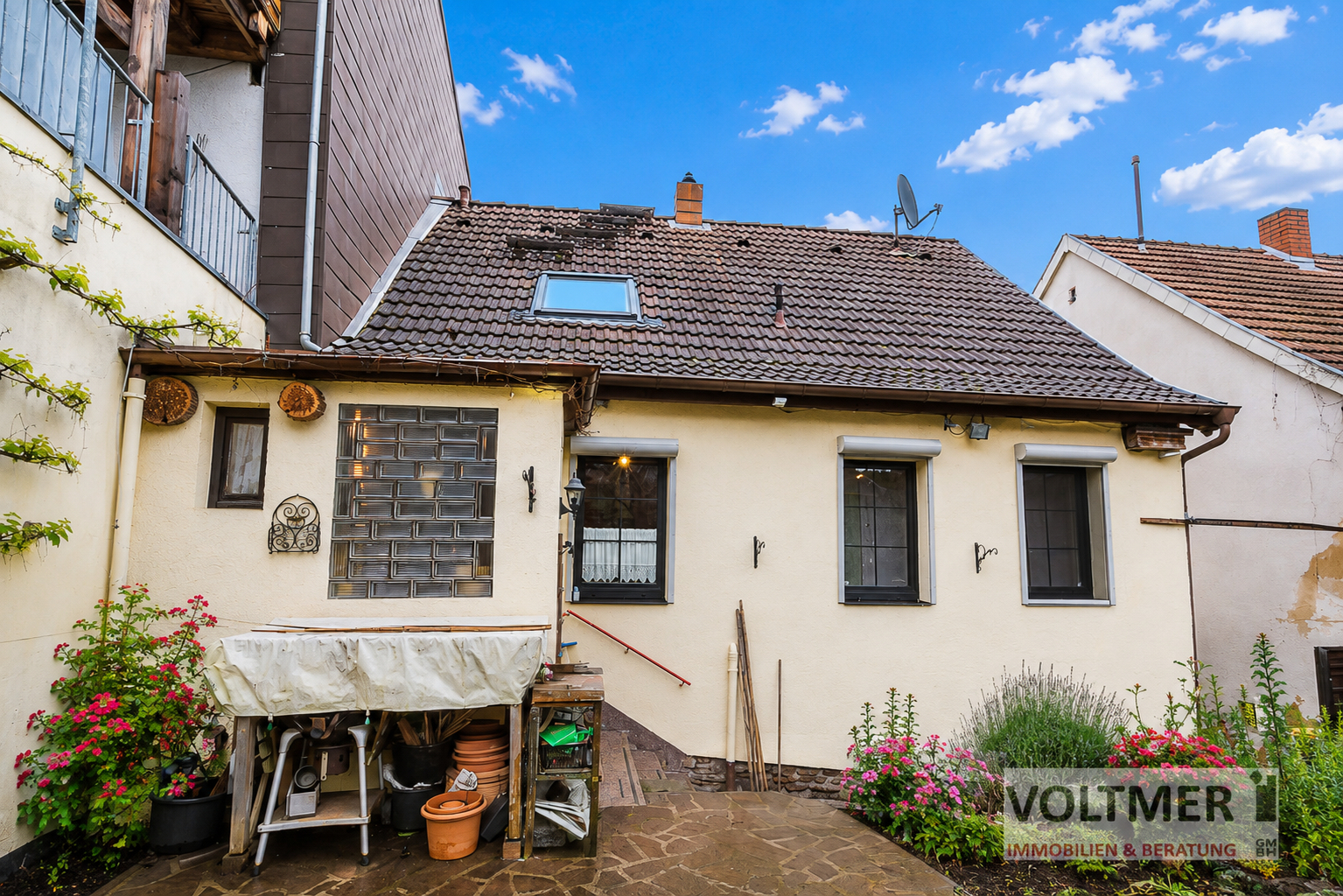 CHARME - Einfamilienhaus mit Terrasse und Garten in Saarbrücken-Herrensohr!