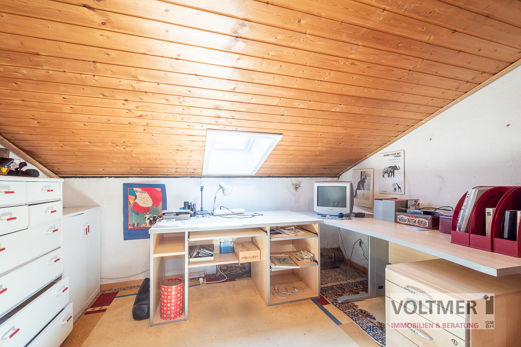 DG Arbeits- / Ankleidezimmer