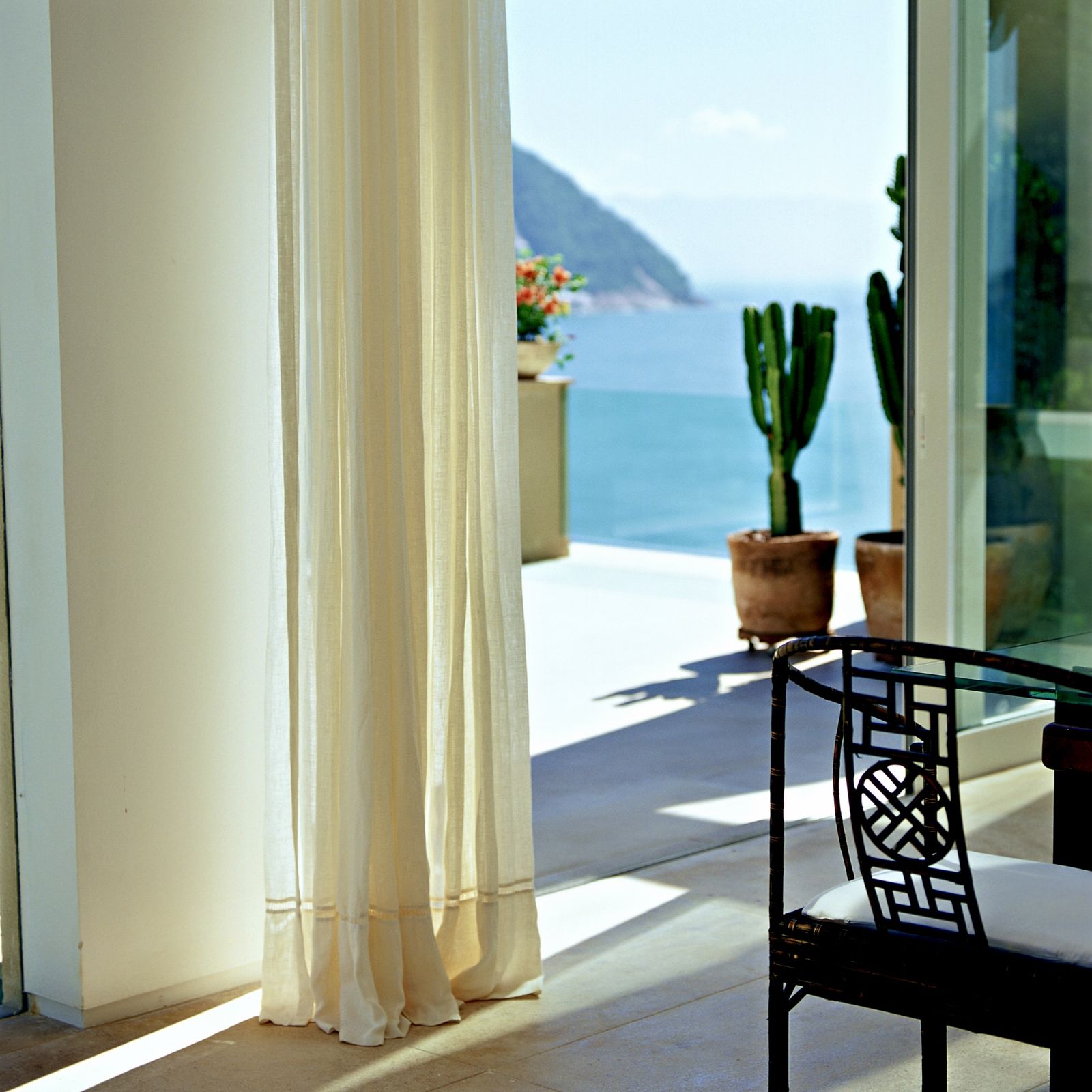 Iporanga: Casa sobre o Mar com 8 Suítes e Piscina Infinita – foto 11