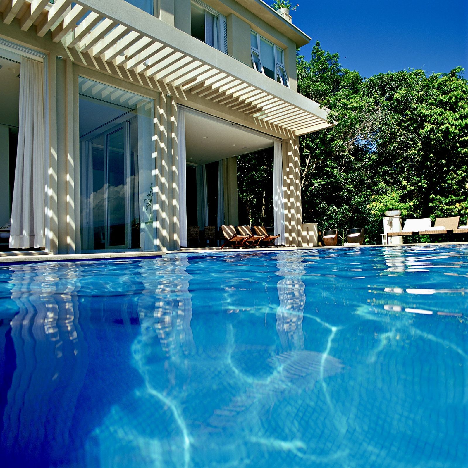 Iporanga: Casa sobre o Mar com 8 Suítes e Piscina Infinita – foto 3