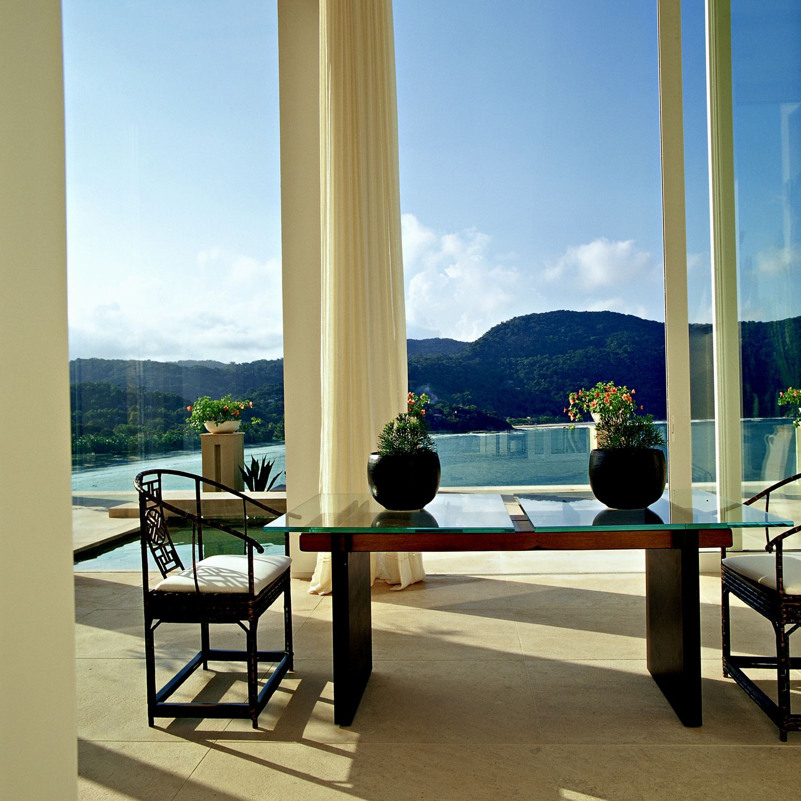Iporanga: Casa sobre o Mar com 8 Suítes e Piscina Infinita – foto 21