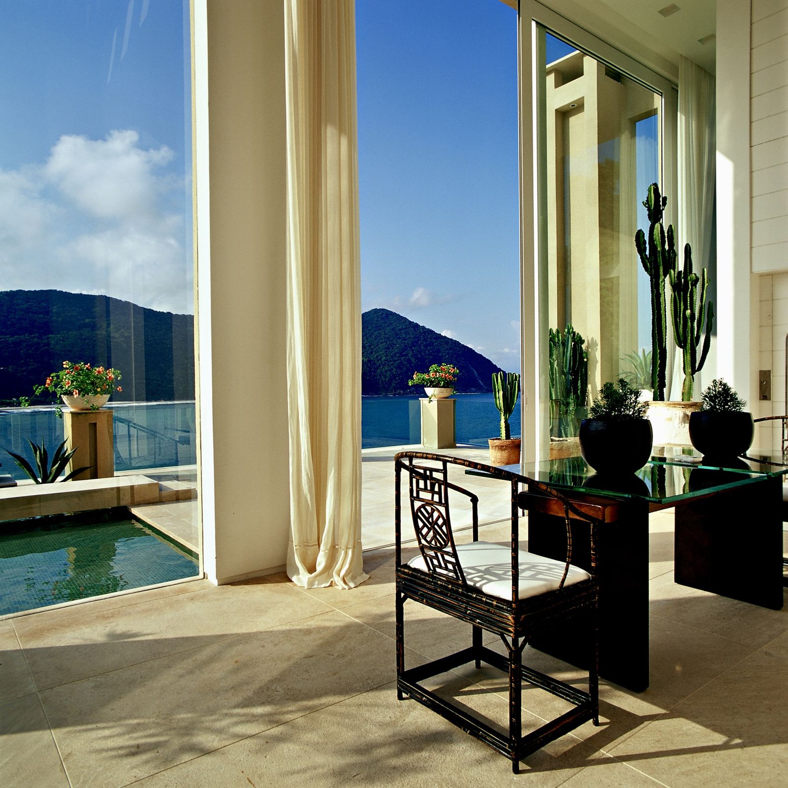 Iporanga: Casa sobre o Mar com 8 Suítes e Piscina Infinita – foto 26
