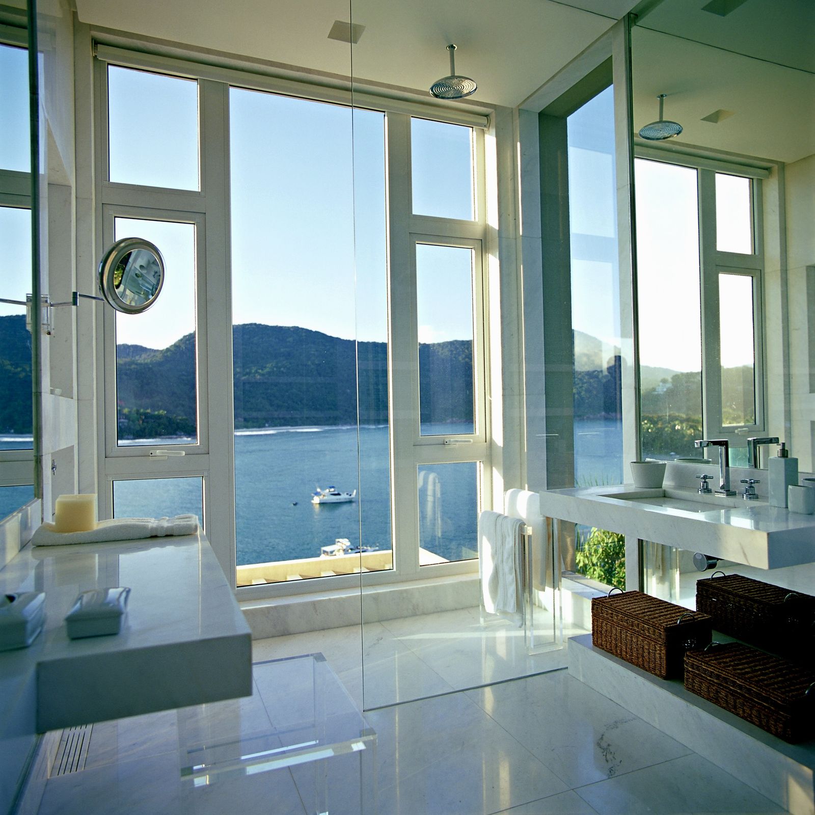 Iporanga: Casa sobre o Mar com 8 Suítes e Piscina Infinita – foto 28