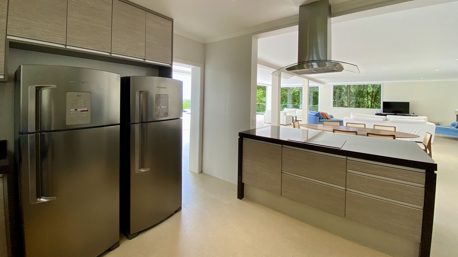 Quarto amplo com iluminação natural – Casa 788