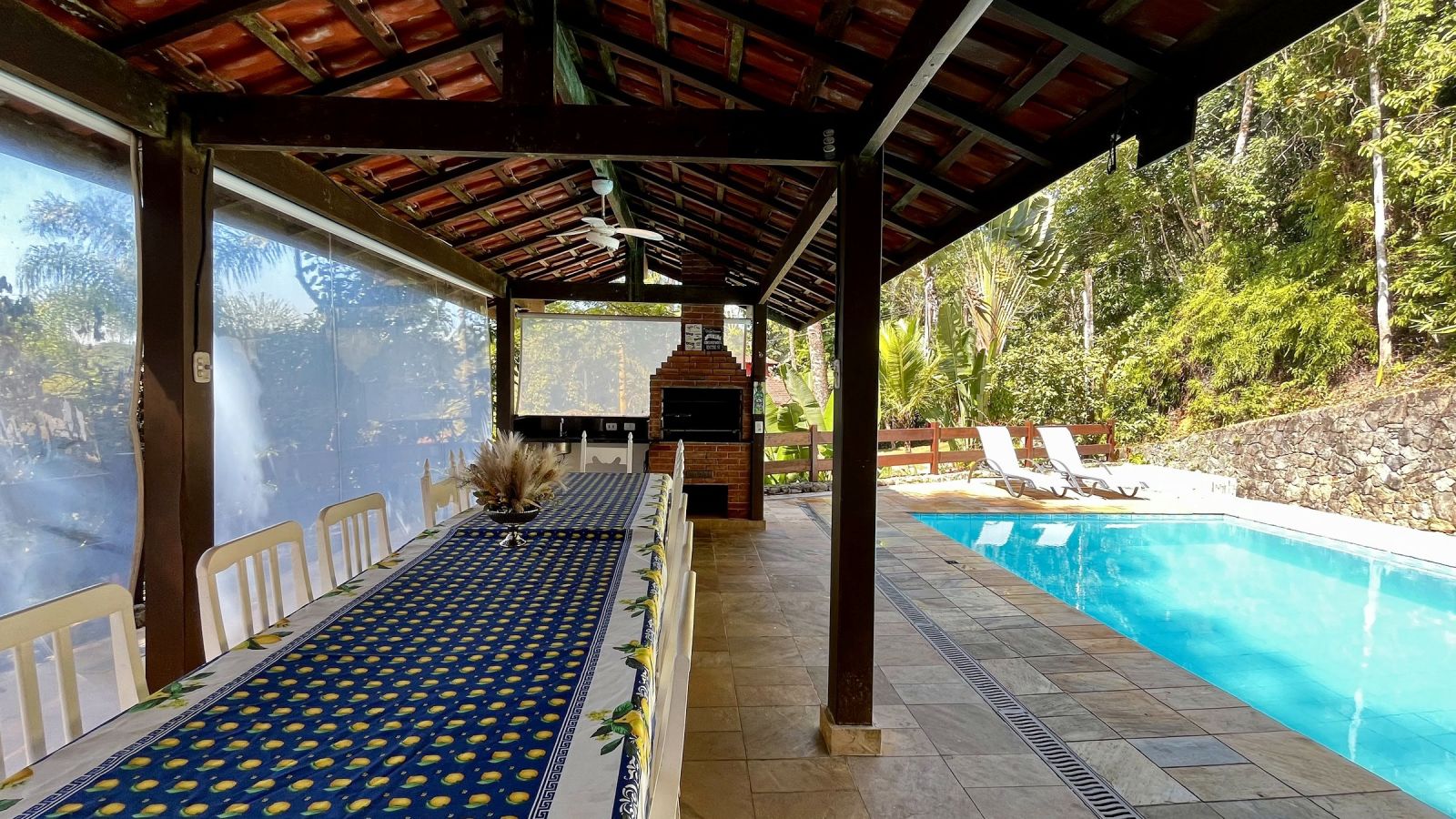 Iporanga: Casa com 5 Suítes, Área Gourmet e Piscina – foto 11