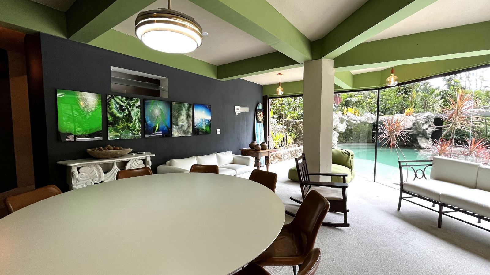 Área gourmet integrada à piscina – Casa 852