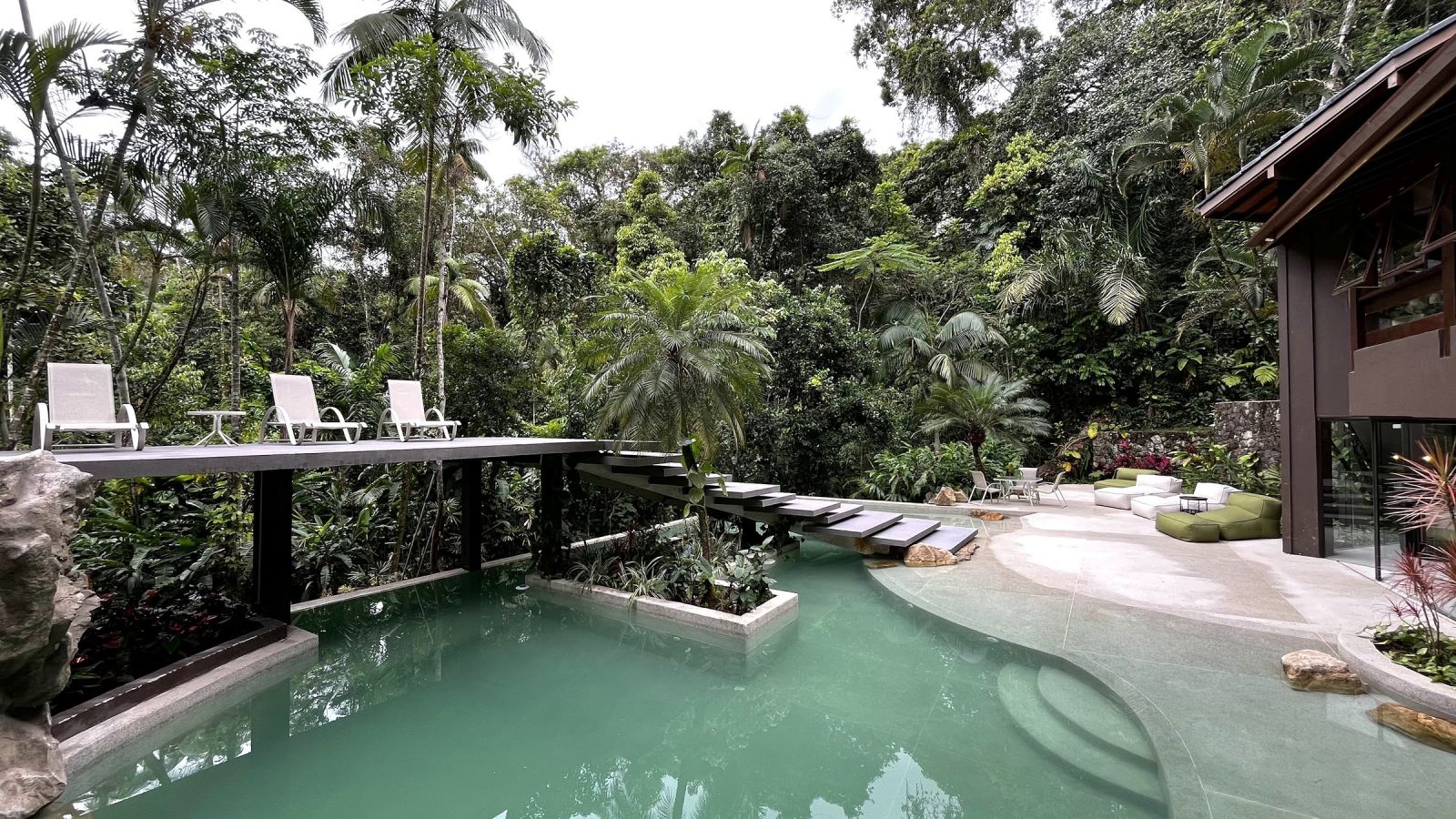 Piscina e deck – Casa 852