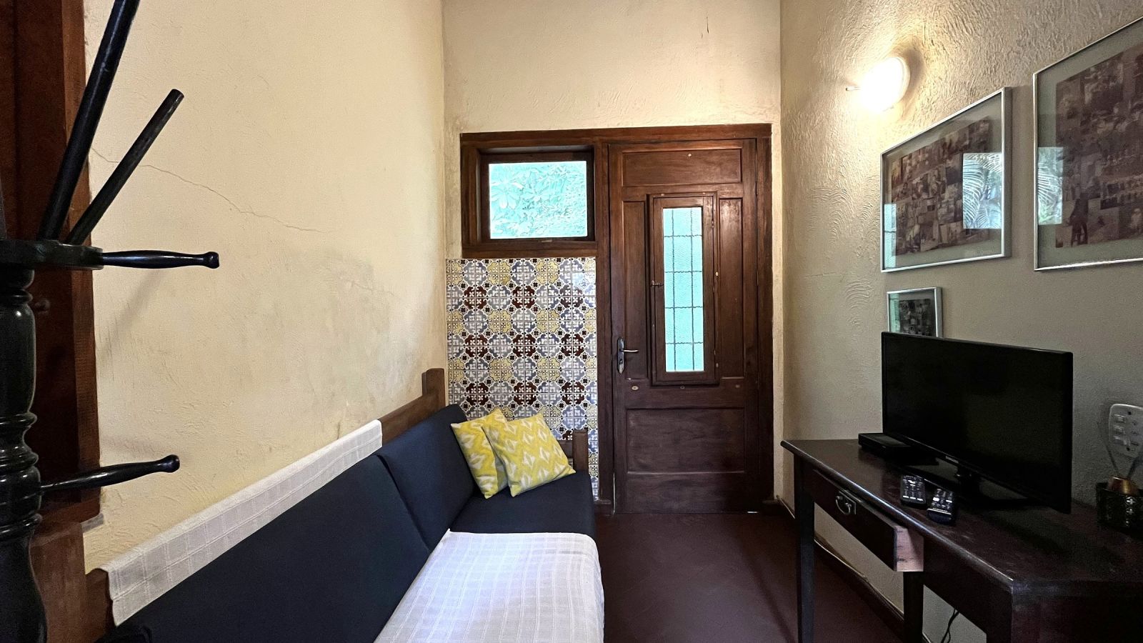 Estar com TV – Casa 853