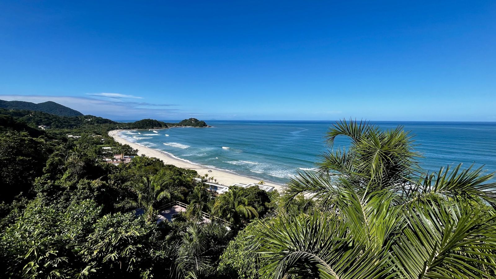Vista da praia de Tijucopava – Casa 840