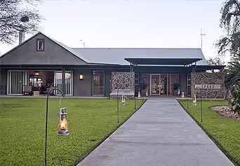 Epako Safari Lodge & Spa