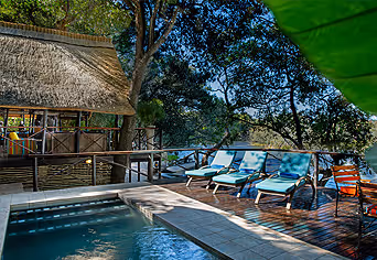 Ichingo Chobe River Lodge