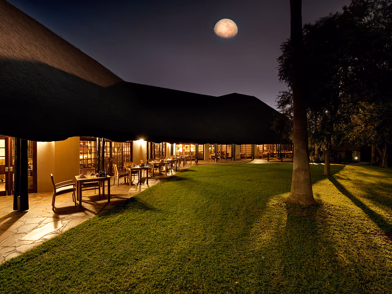 Mokuti Lodge